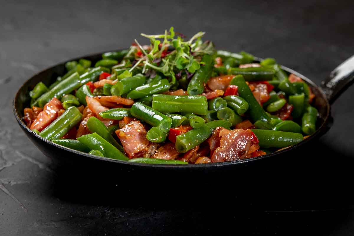 Green Bean and Bacon Breakfast Pan