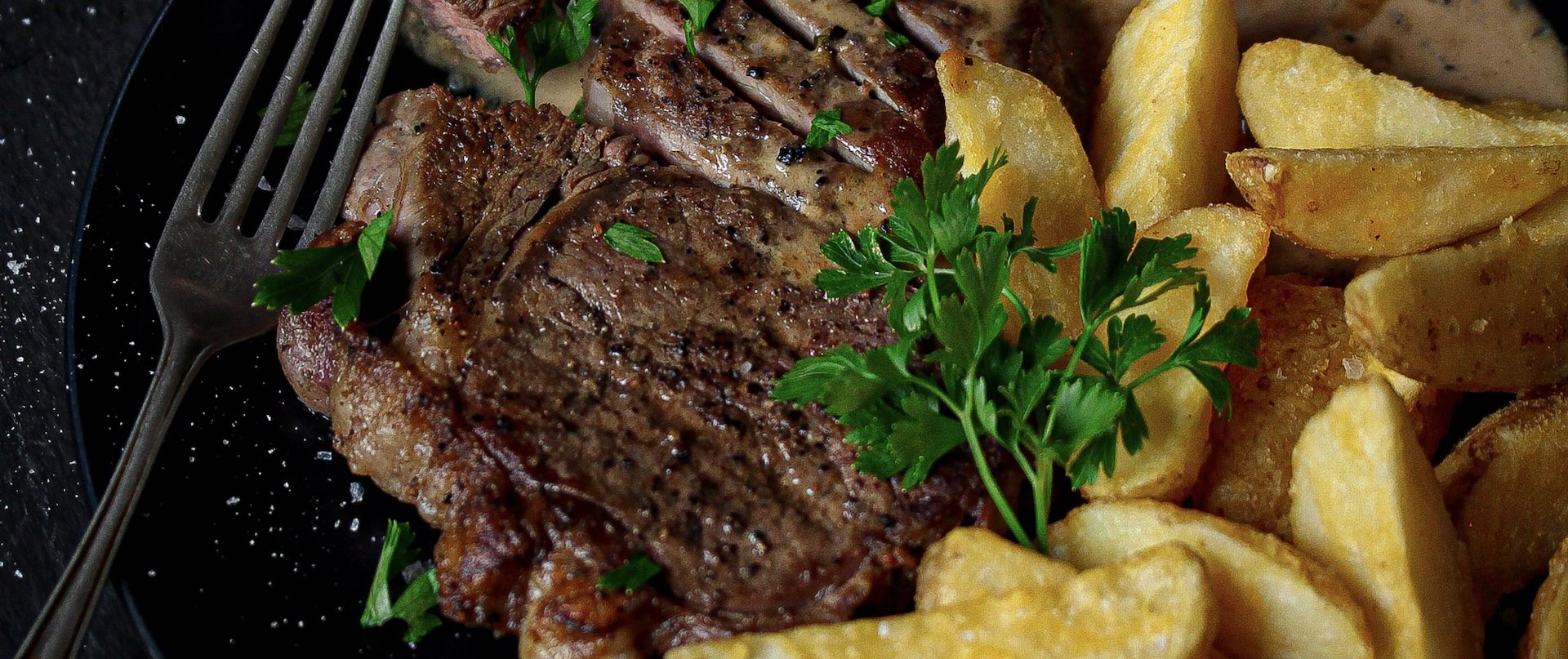 Pepper Sirloin & Wedges