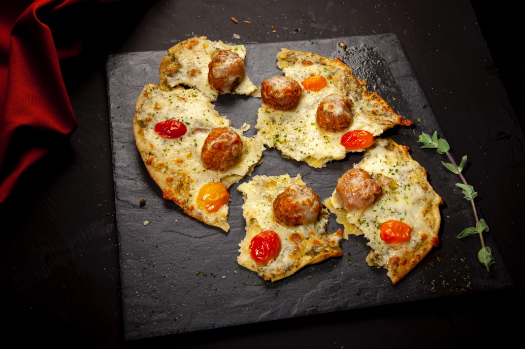 Flat Bread With Tomato Mozza Melters